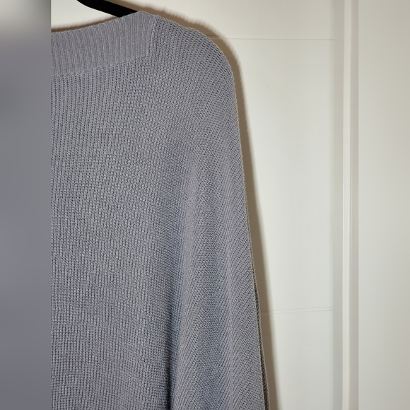 Lululemon Forward Fliw Poncho Rhino Grey - Picture 13 of 13